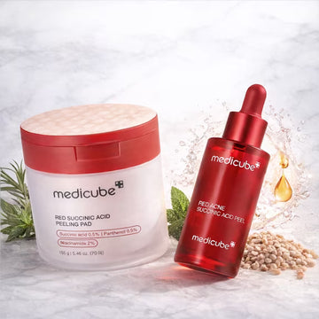 medicube Red - Facial Care Duo, Smoothing Pads & Lightweight Serum Set